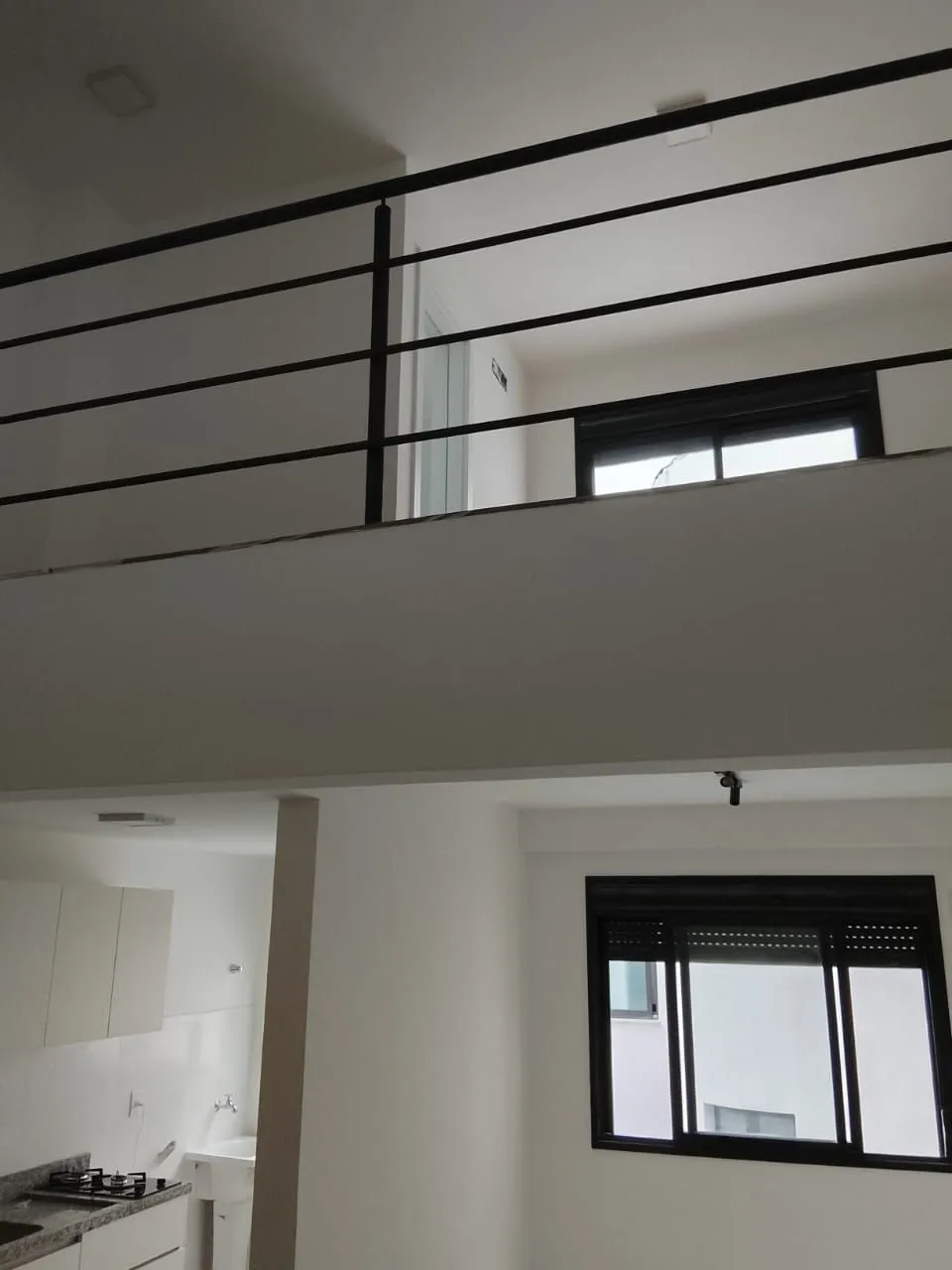 Imagem DUPLEX 1D NA CIDADE BAIXA MEZANINO COM CLOSET