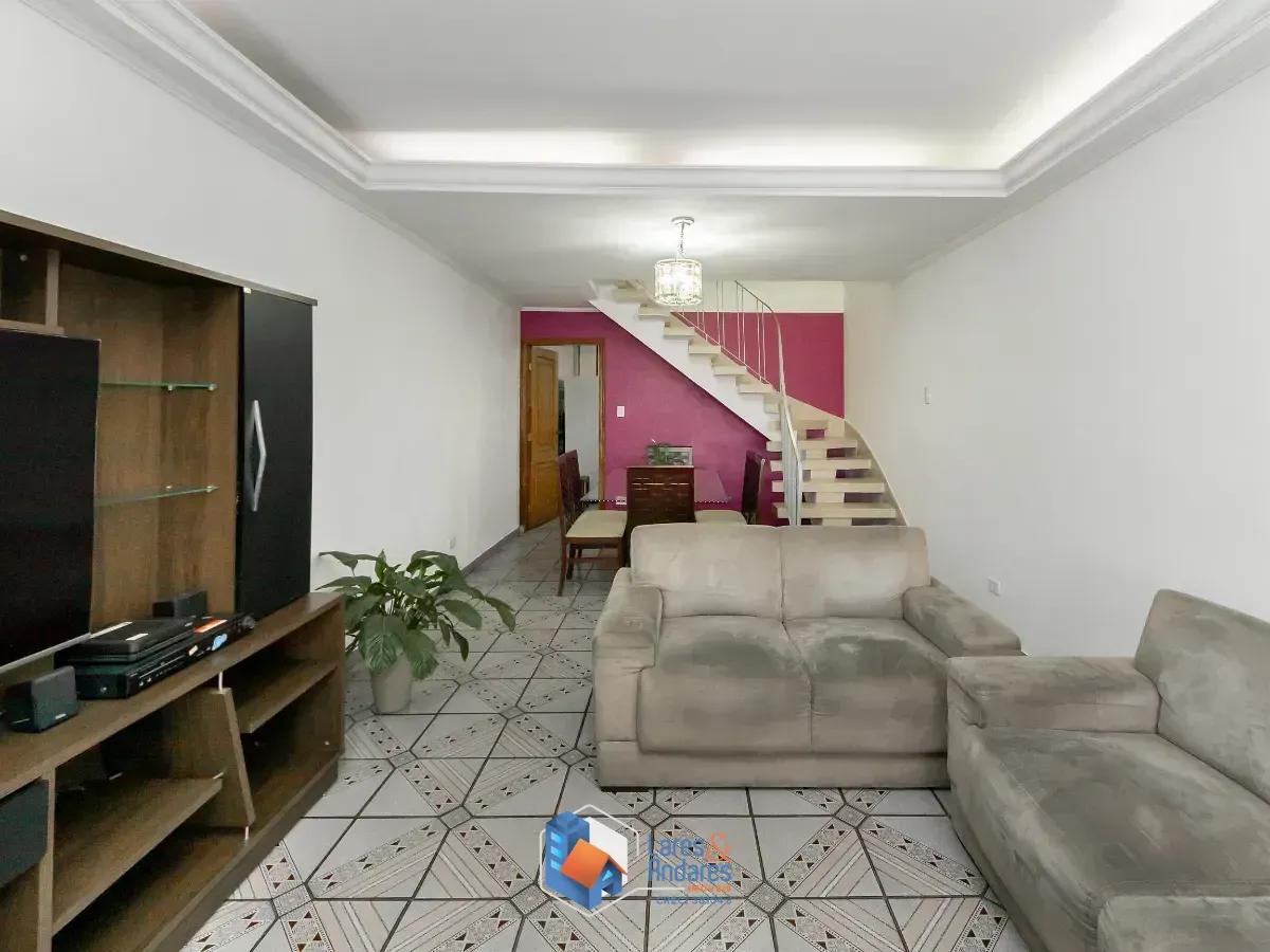 Imagem Sobrado para venda em Cidade Ademar com 3 quartos, sendo 1 suíte, 130m²