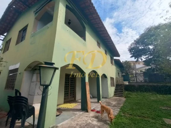 Foto do imóvel Casa em Atibaia Próximo a Avenida Lucas Garcez