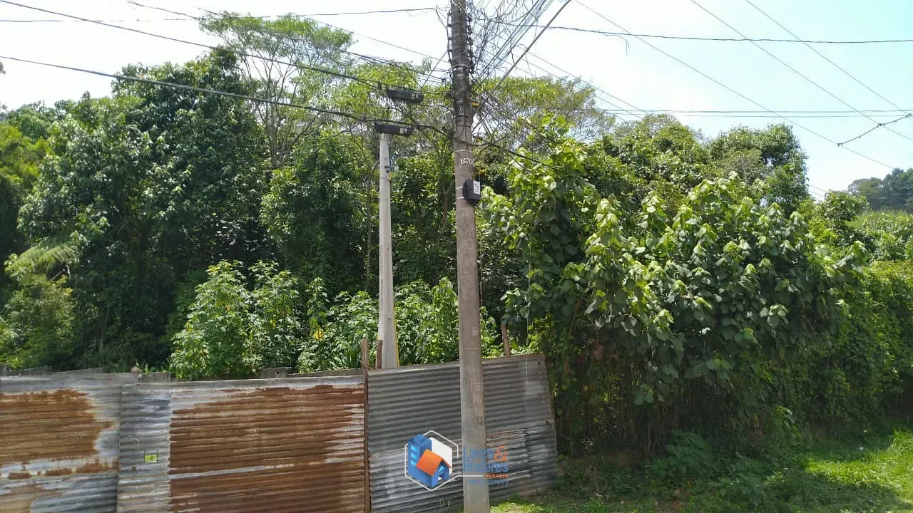 Imagem Terreno à venda, 550m², 525m² e 487,50m² - 3 lotes de 1562m² no total - Vendidos juntos, lote cercado com acesso rua terra. Mantiqueira, Mairiporã.
