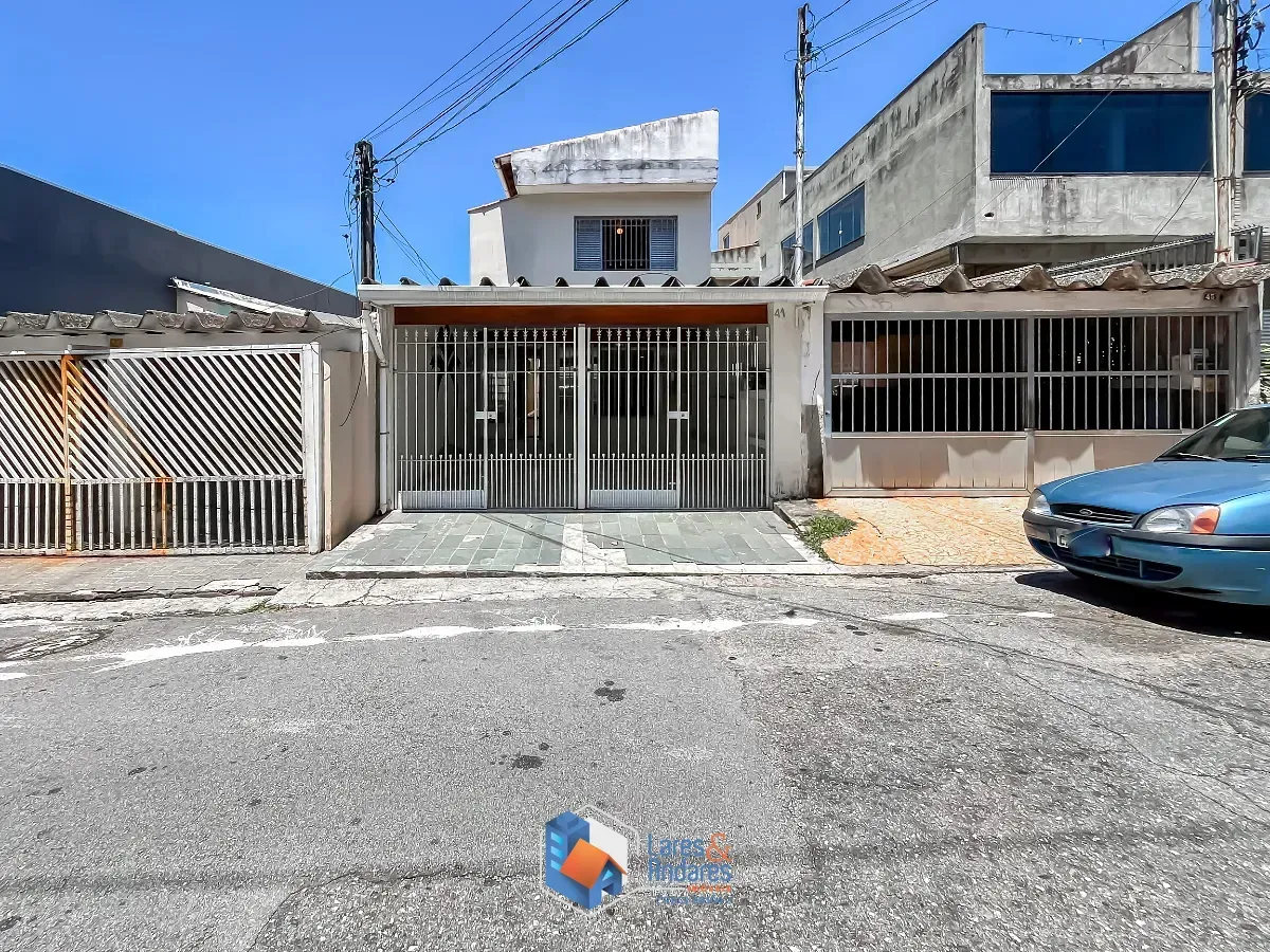 Imagem Sobrado para venda em Vila Zat com 4 quartos, sendo 2 suítes, 300m²