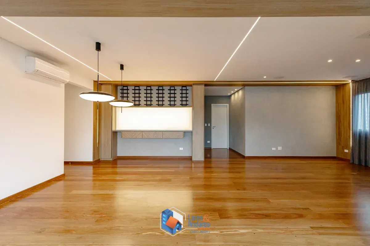 Imagem Apartamento para venda em Aclimação com 3 quartos, sendo 2 suítes, 234m²