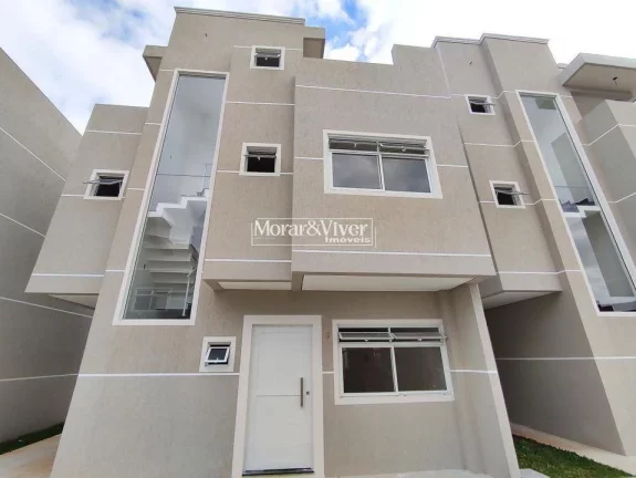Imagem Sobrado para Venda em Curitiba, Bairro Alto, 3 dormitórios, 1 suíte, 3 banheiros, 2 vagas