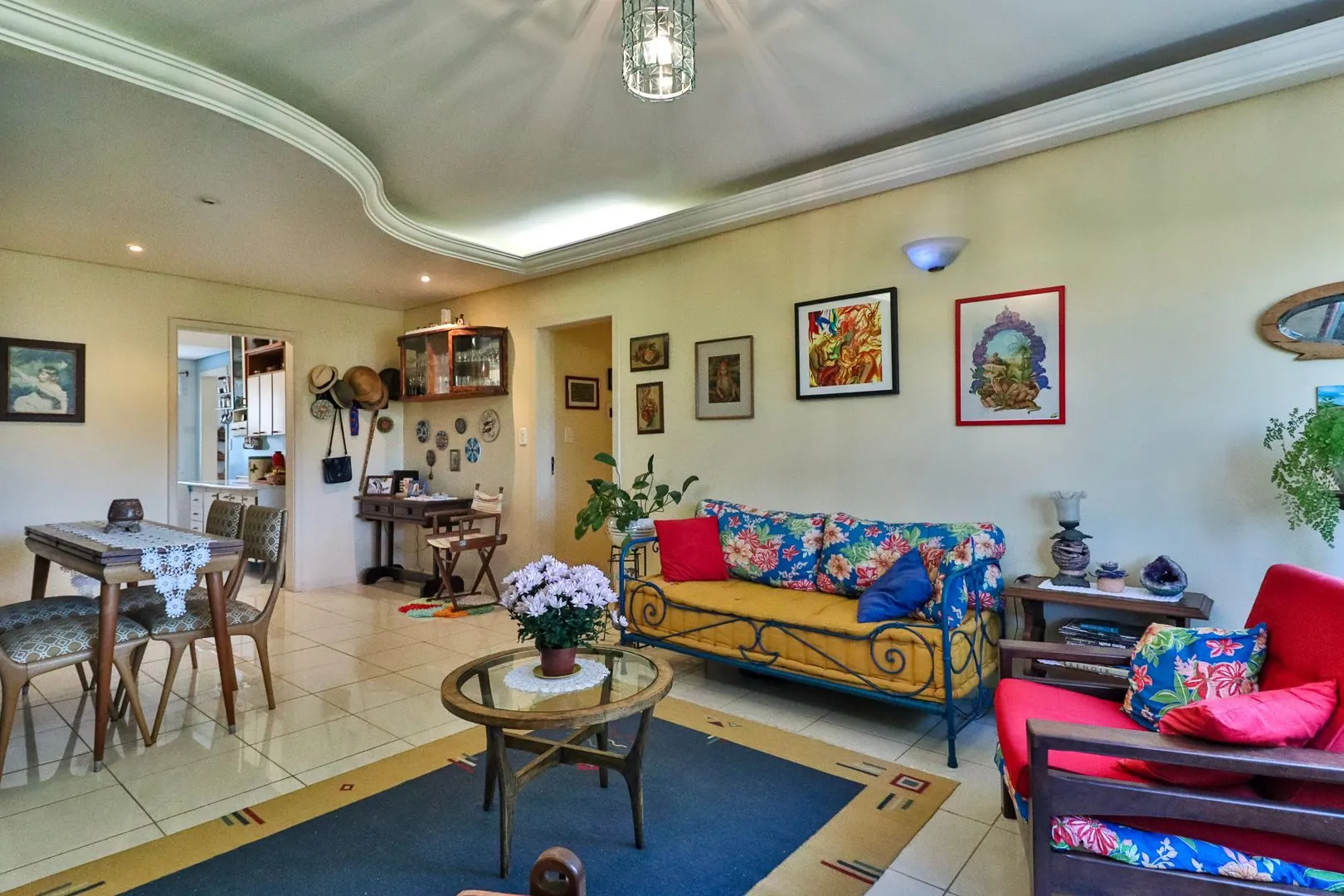 Imagem Apartamento para venda de 3 dormitórios, no bairro Teresópolis em Porto Alegre/RS.