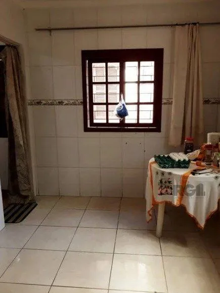 Imagem Casa para Venda - 200m², 5 dormitórios, sendo 1 suites, 4 vagas - Glória