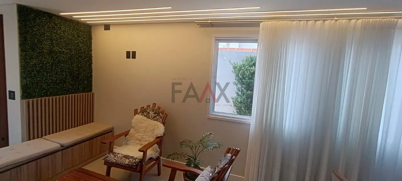 Imagem Sobrado à Venda em Bonsucesso 3 Quartos Suíte com Hidro e Energia Solar