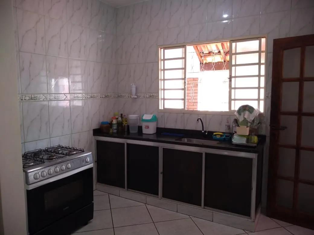 Imagem Casa à venda 3 Quartos, 1 Suite, 3 Vagas, 200M², Parque São Francisco, Guaratinguetá - SP