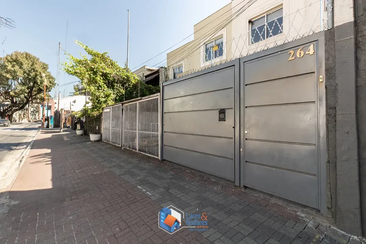 Foto do imóvel Casa comercial para venda em Água Branca, 300m² em Rua Clélia