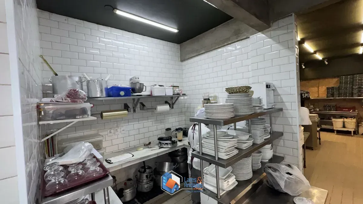 Imagem Casa comercial para venda em Indianópolis, 175m²