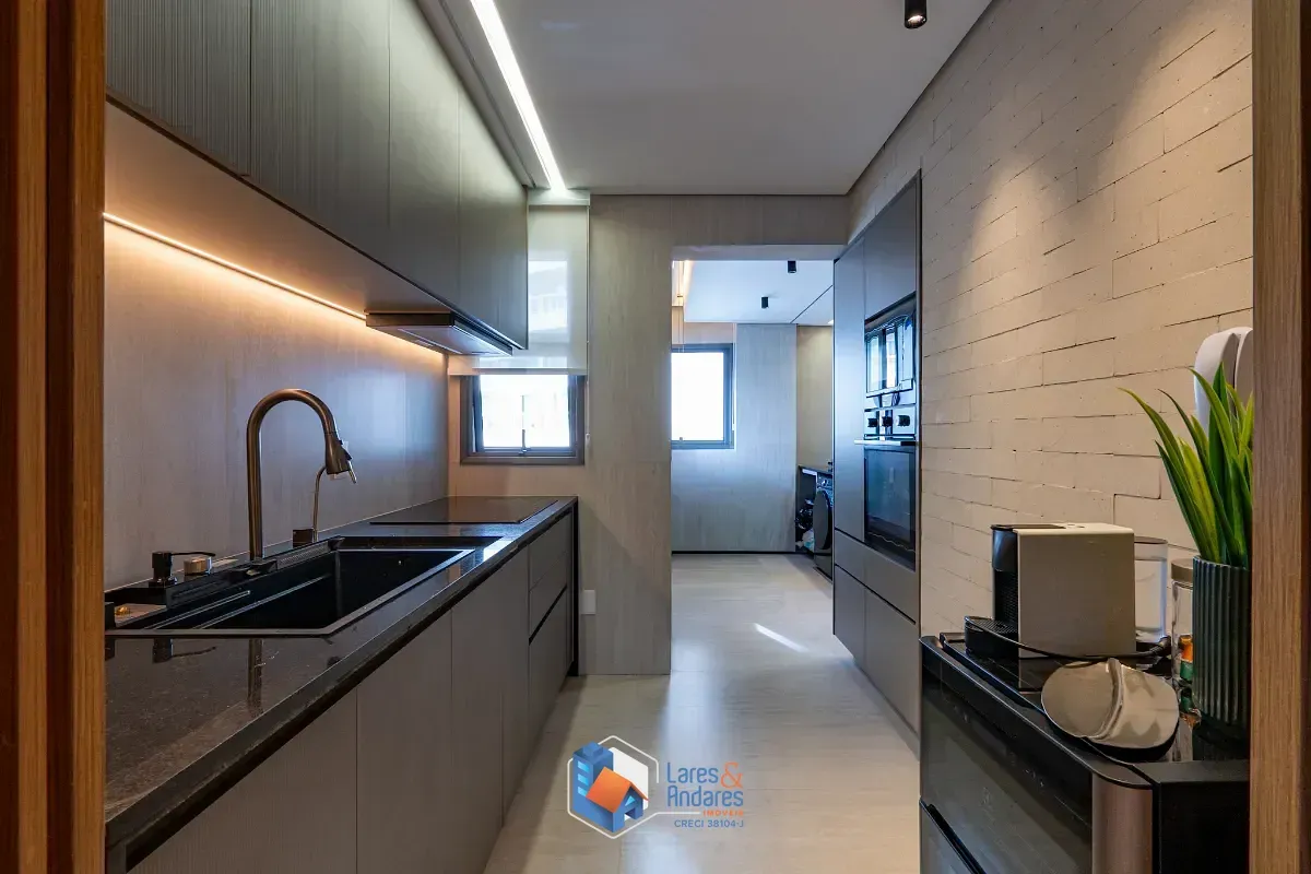 Imagem Apartamento para venda em Pinheiros com 2 quartos, sendo 2 suítes, 130m²