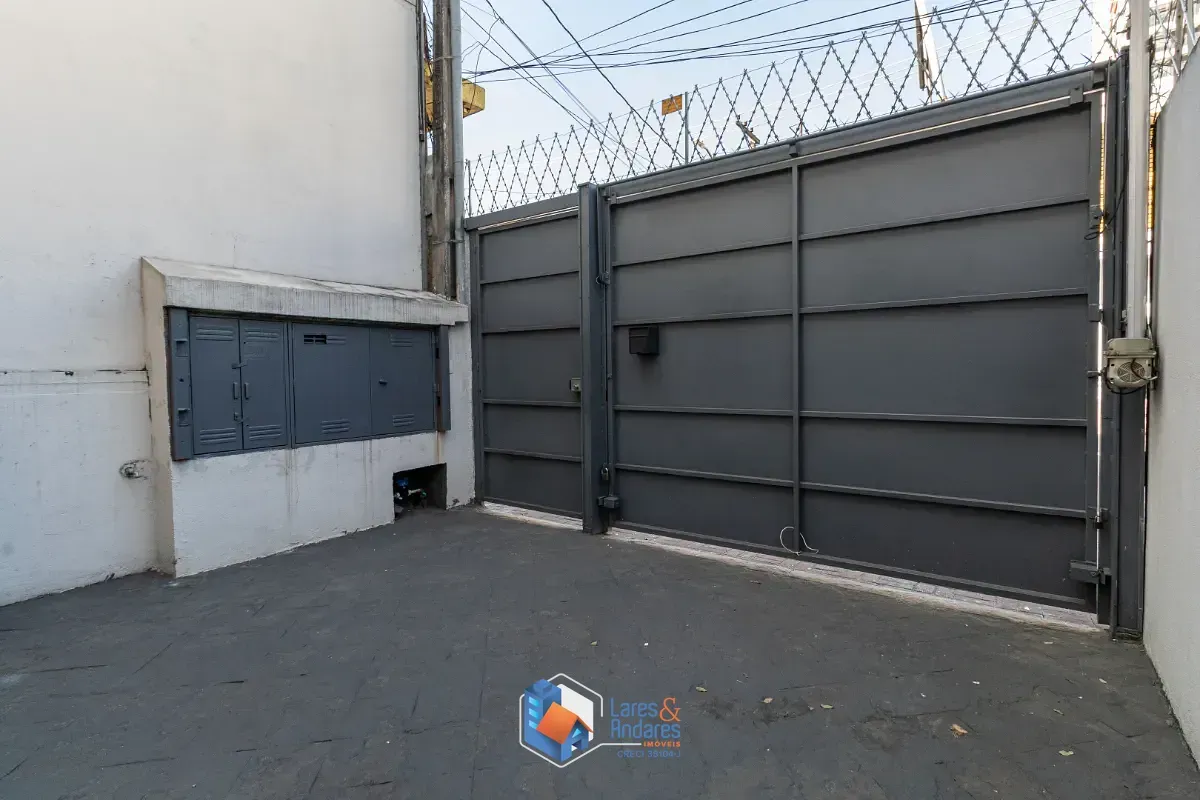 Imagem Casa comercial para venda em Água Branca, 300m²