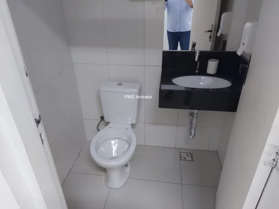 Imagem Prédio inteiro para locação com 643m² na Vila Sônia.