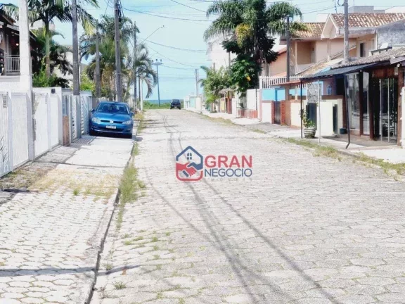 Foto do imóvel Casa em Matinhos - Com piscina - 50m da praia