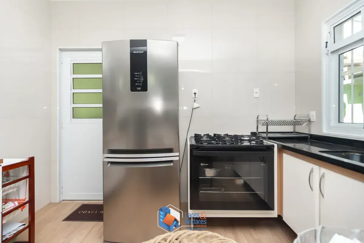 Imagem Sobrado para venda em Parque Nações Unidas com 3 quartos, sendo 1 suíte, 154m²