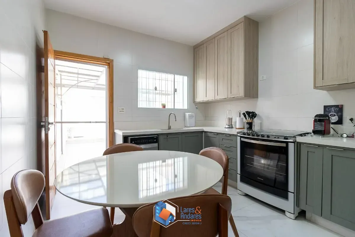 Imagem Sobrado para venda em Brooklin com 3 quartos, sendo 1 suíte, 150m²