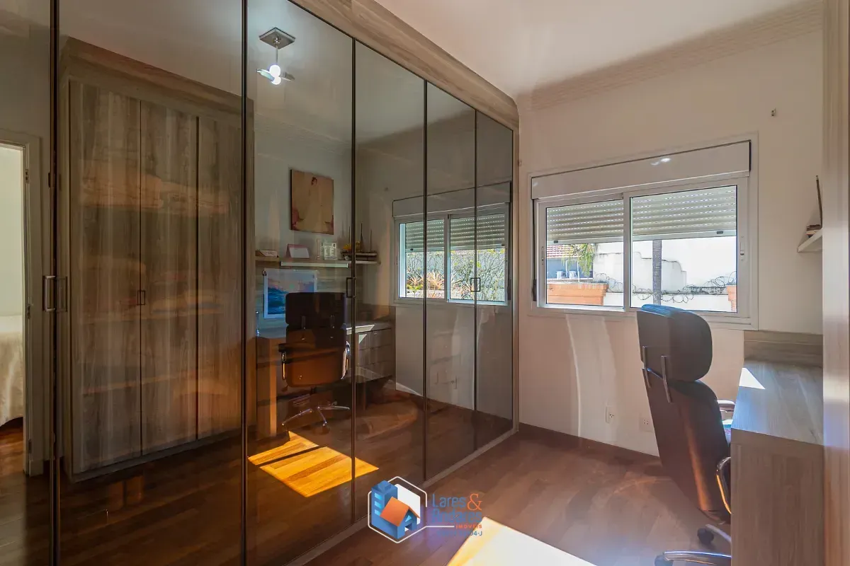Imagem Casa no condomínio Condominio Villagio Della Hípica para venda com 3 quartos, sendo 3 suítes, 223m²