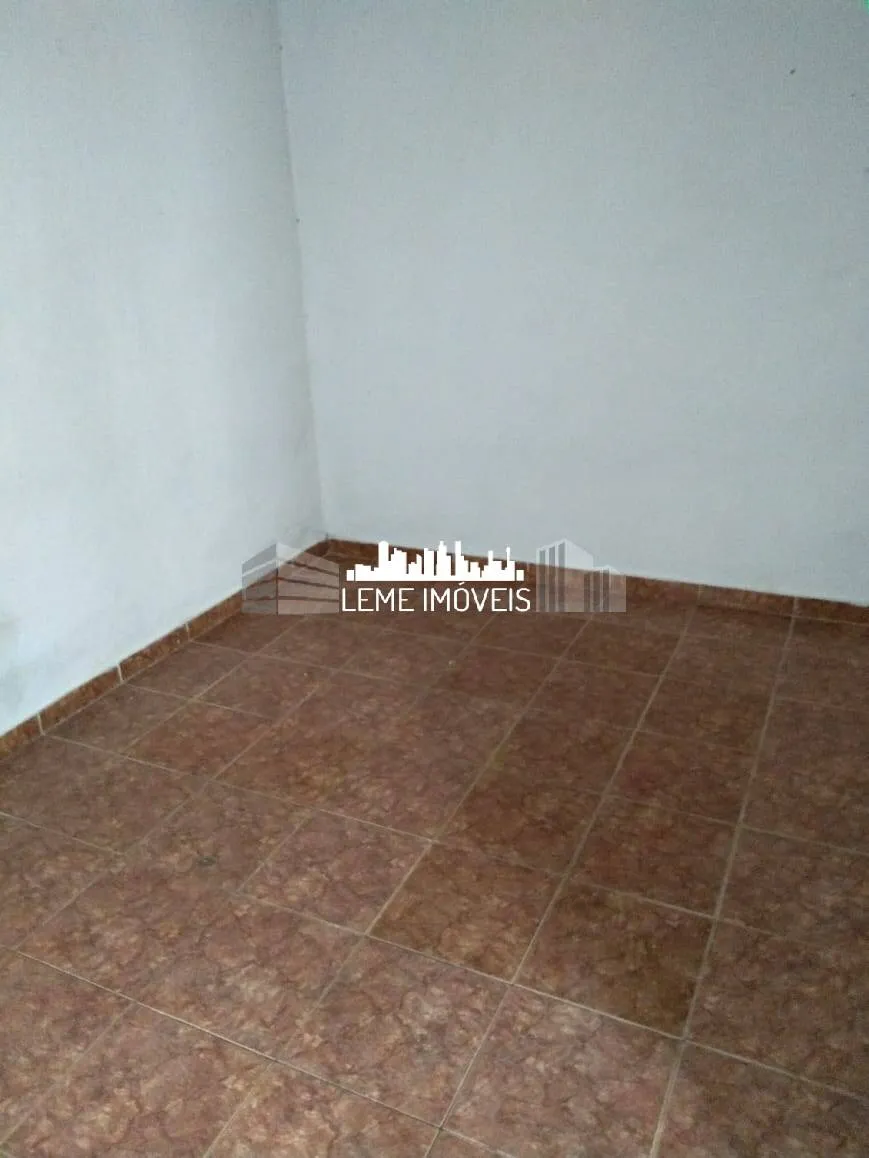 Imagem DUAS CASAS EM TERRENO MEDINDO 220,00M2 COM ESCRITURA!!!