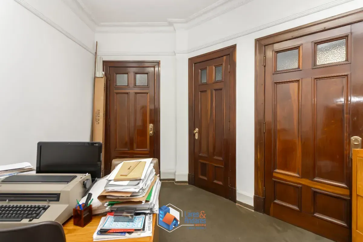 Imagem Conjunto comercial para venda em República, 200m²