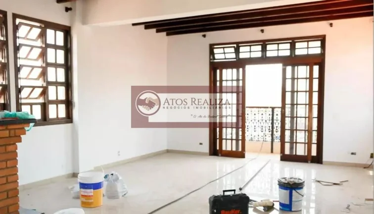 Imagem Atenção: Chegou a sua Oportunidade de comprar um Sobrado no Socorro com Desing EUROPEU. Vendo lindo sobrado no bairro do Socorro, imóvel com um Stilo totalmente diferente dos outros que você visitou, esse imóvel conta com 4 Dormitórios, sendo 1 Suíte, Arm