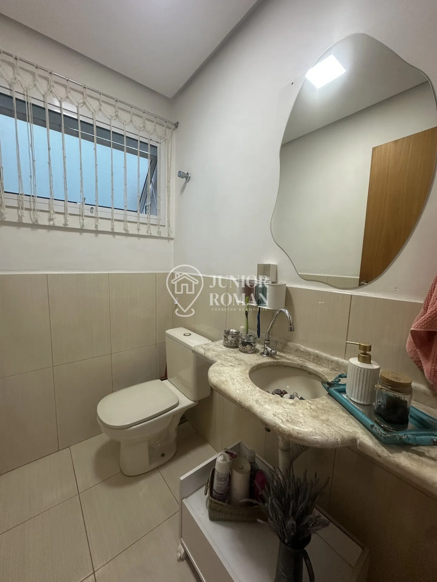 Imagem SOBRADO ALTO PADRÃO 4 DORM l 2 SUITES l ÁREA GOURMET E 5 VAGAS | NOVA PETRÓPOLIS - SBC