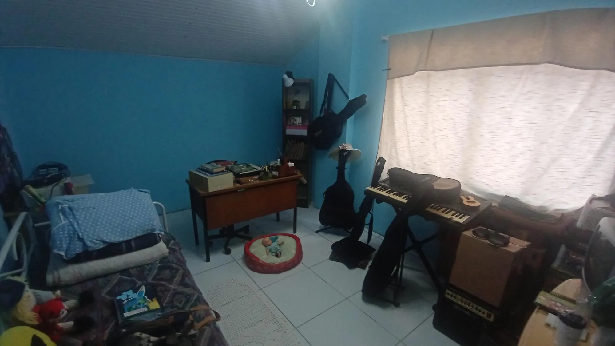 Imagem Casa com 2 dormitórios no bairro Glória