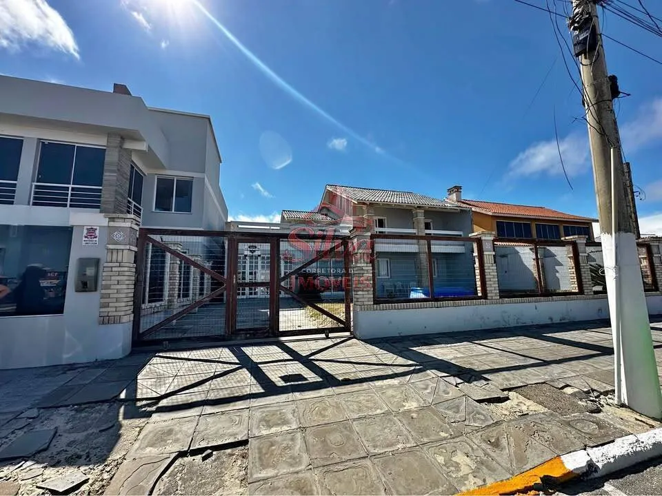 Imagem T1181 | Casa 4 dormitórios com suítes à beira-mar em Imbé