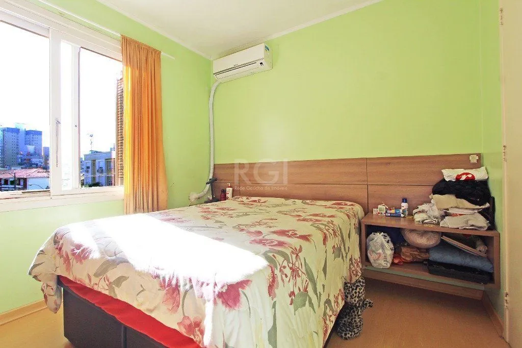 Imagem Apartamento para Venda - 90.19m², 3 dormitórios, 1 vaga - Menino Deus