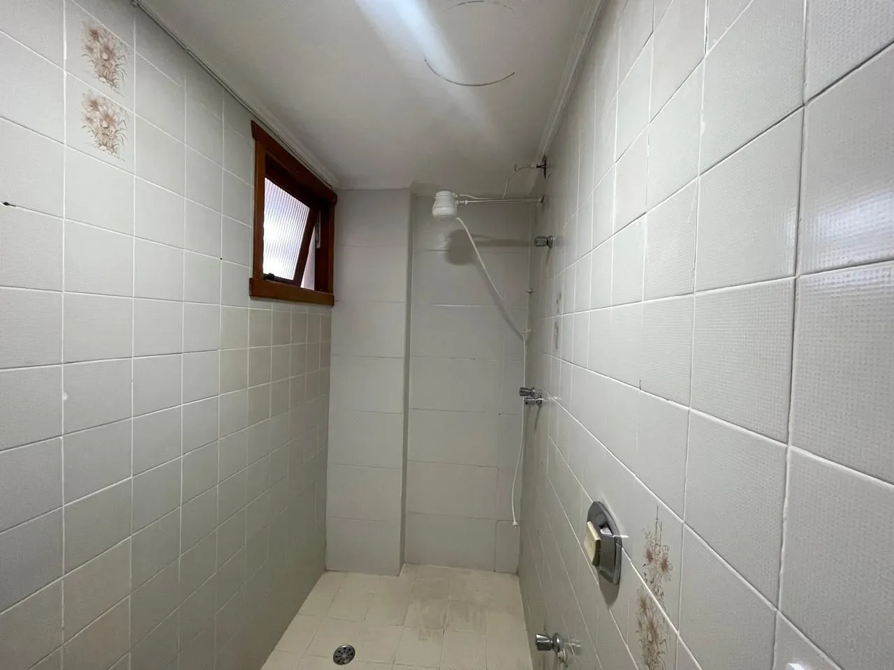 Imagem Apartamento com 02 dormitórios, 01 suíte, 74,53m2 privativos e 02 vagas de garagem cobertas!