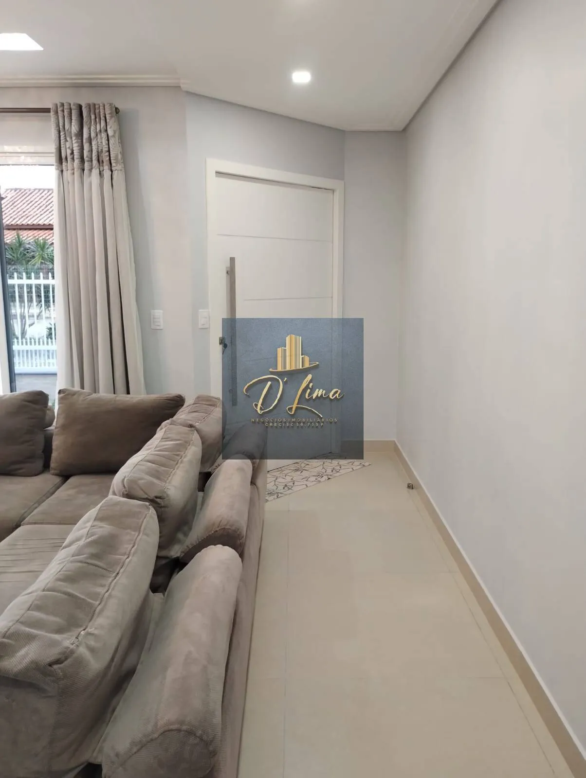 Imagem Casa com 3 quartos, 1 suite à venda em Governador Celso Ramos