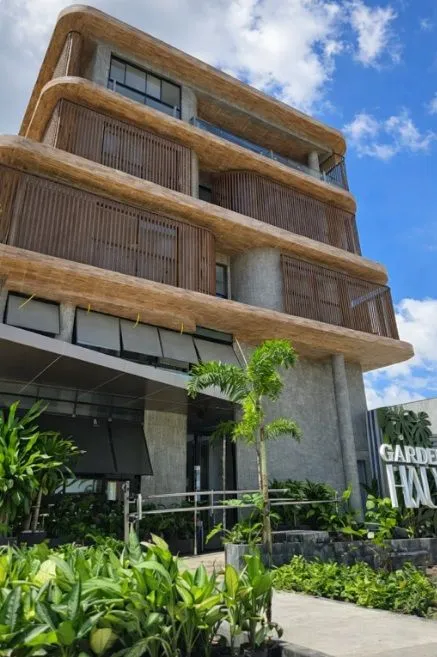 Foto do imóvel Flat beira-mar no Bessa com vista definitiva para o mar, rooftop com piscina e estrutura completa. Ideal para investir ou morar.