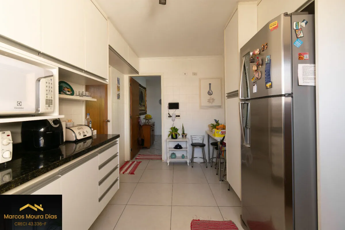 Imagem Apartamento com 94 m², 2 Dorm ( 1 suíte), Varanda, 1 Vaga , Edifício com Churrasqueira