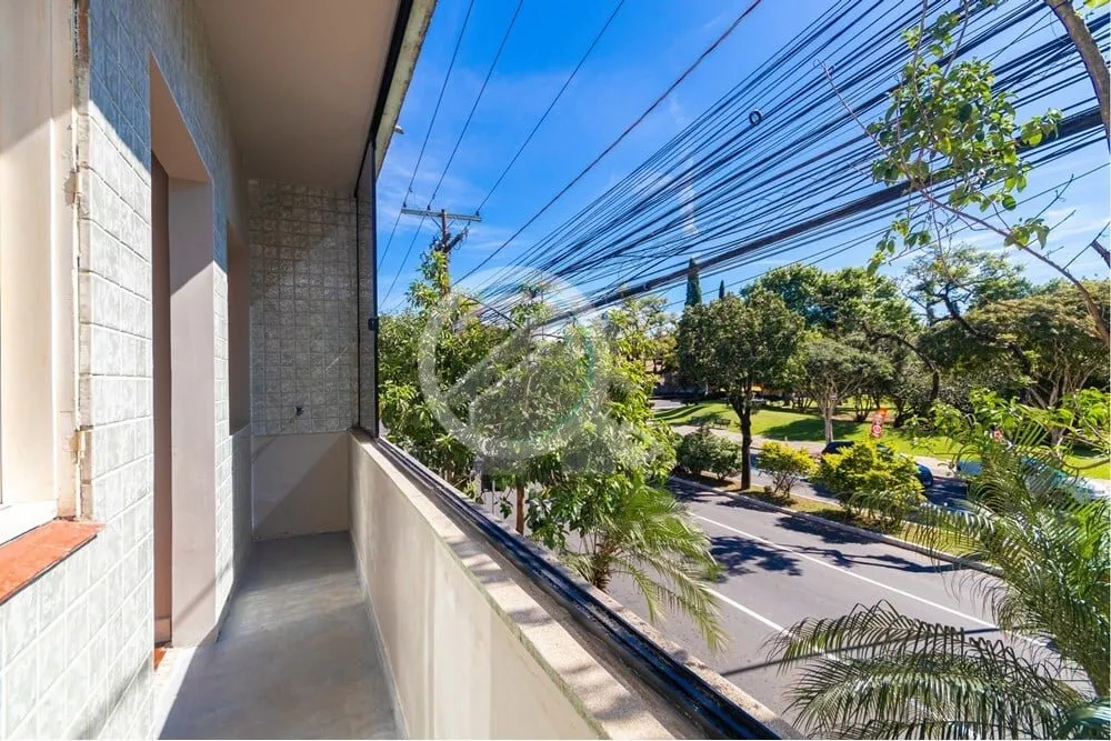 Imagem Charmoso apartamento reformado no segundo pavimento ? 95m² de área privativa! Pronto para morar, e...