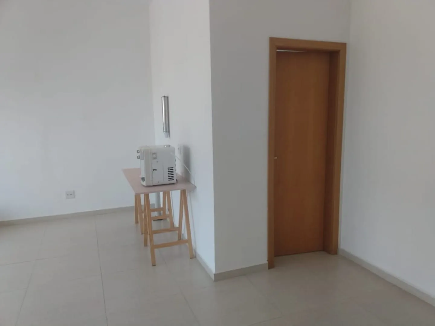 Imagem Comercial para Locação 44M², Jardim Rosely, Pindamonhangaba - SP | SALA COMERCIAL