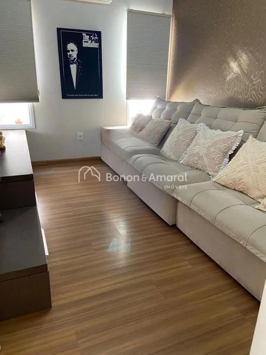 Imagem Casa À Venda com 4 Quartos e 5 Banheiros por R$ 2.350.000 no Swiss Park