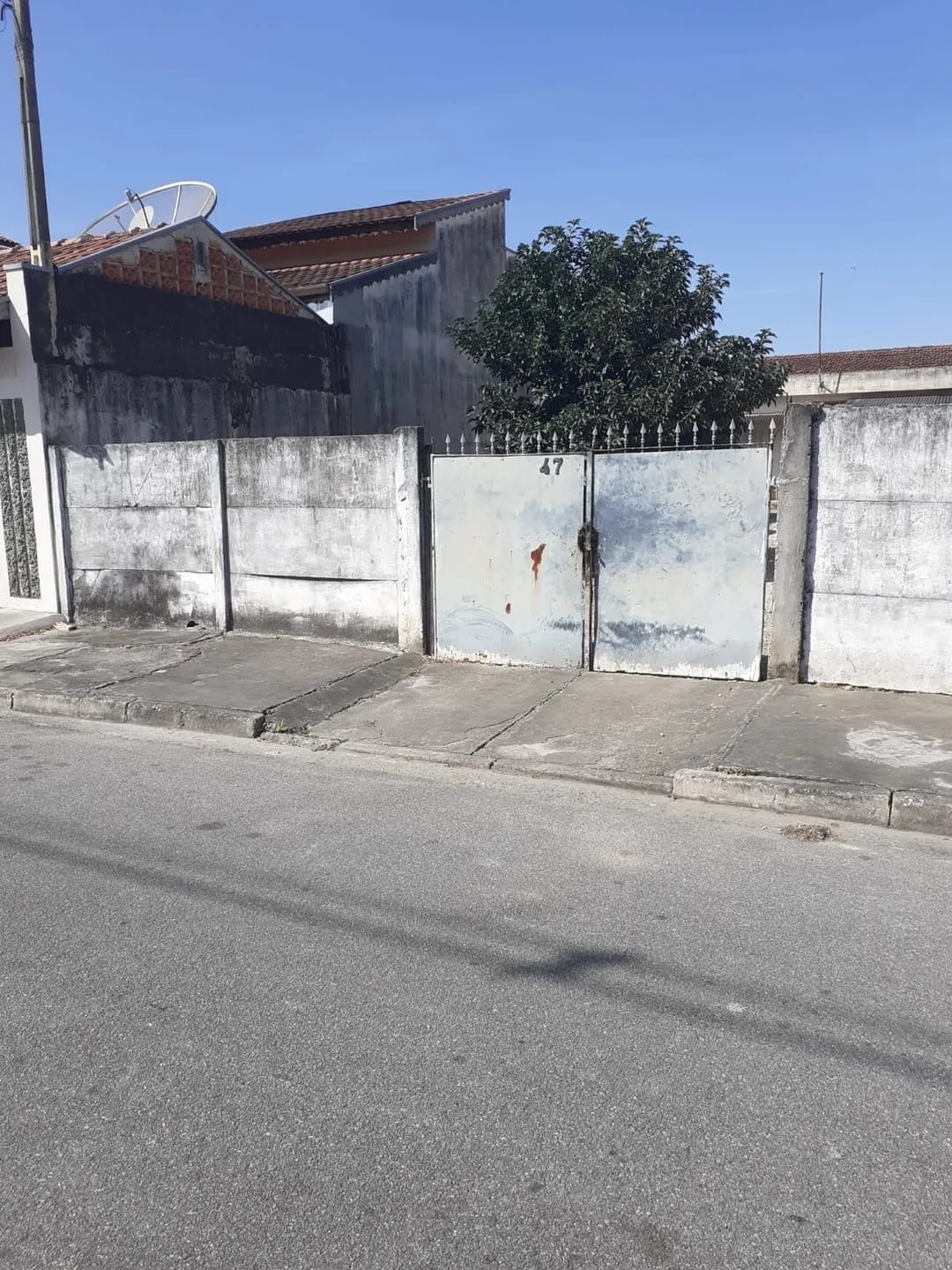 Imagem Casa à venda 1 Quarto, 1 Vaga, 260M², Parque São Domingos, Pindamonhangaba - SP