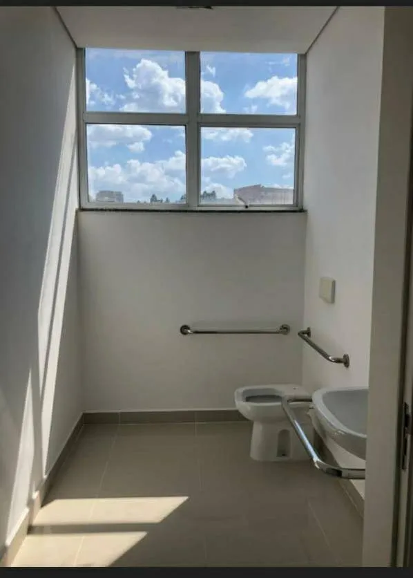 Imagem Galpão Comercial e Industrial para Locação em Barueri - Flexível para Diversos Segmentos