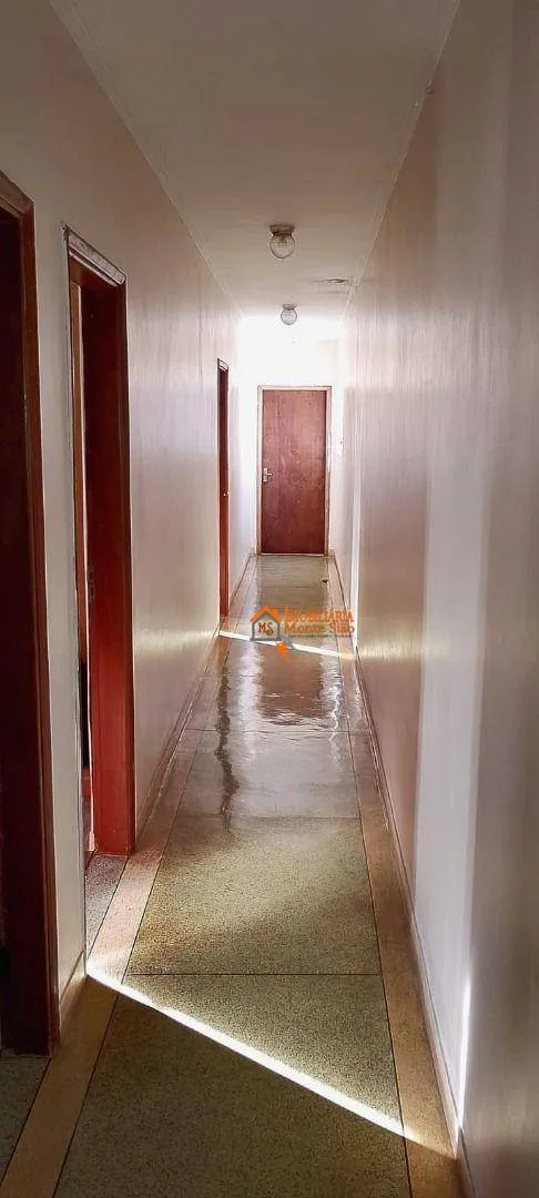 Imagem Sobrado com 4 dormitórios à venda, 350 m² por R$ 950.000,00 - Vila Augusta - Guarulhos/SP
