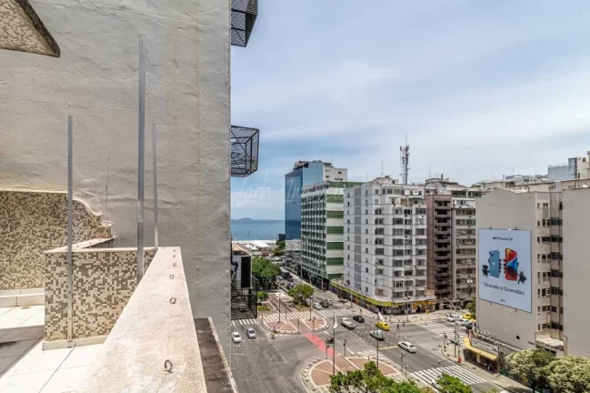 Imagem Conforto e Luxo à Beira-Mar em Copacabana - Visite Agora!