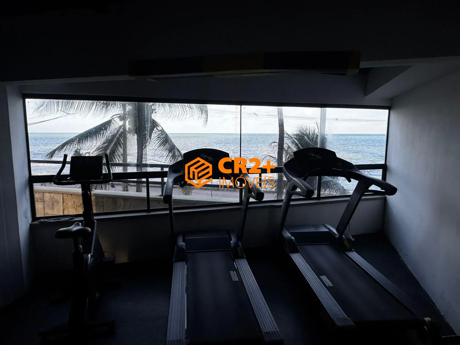 Imagem VENDO APARTAMENTO À BEIRA-MAR NA AVENIDA BOA VIAGEM - RECIFE 150m² -3 suítes