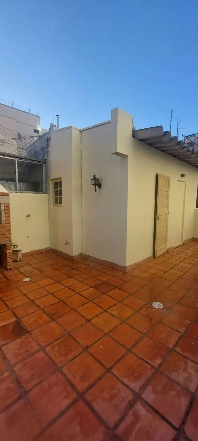 Imagem Cobertura com 2 quartos e 84m² à venda em Centro Histórico, Porto Alegre.