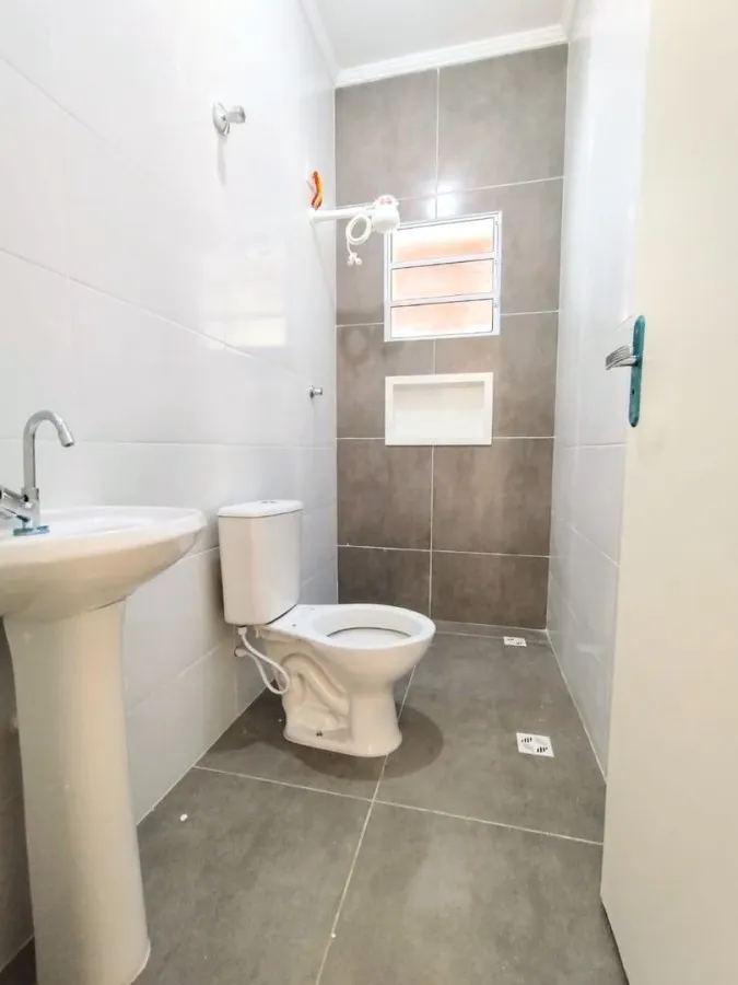 Imagem Casa para Venda em Mongaguá, Itaóca, 2 dormitórios, 1 suíte, 2 banheiros, 2 vagas