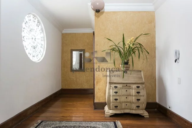 Imagem Apartamento à venda perto da PUC com 3 quartos e 1 vaga, 110m2