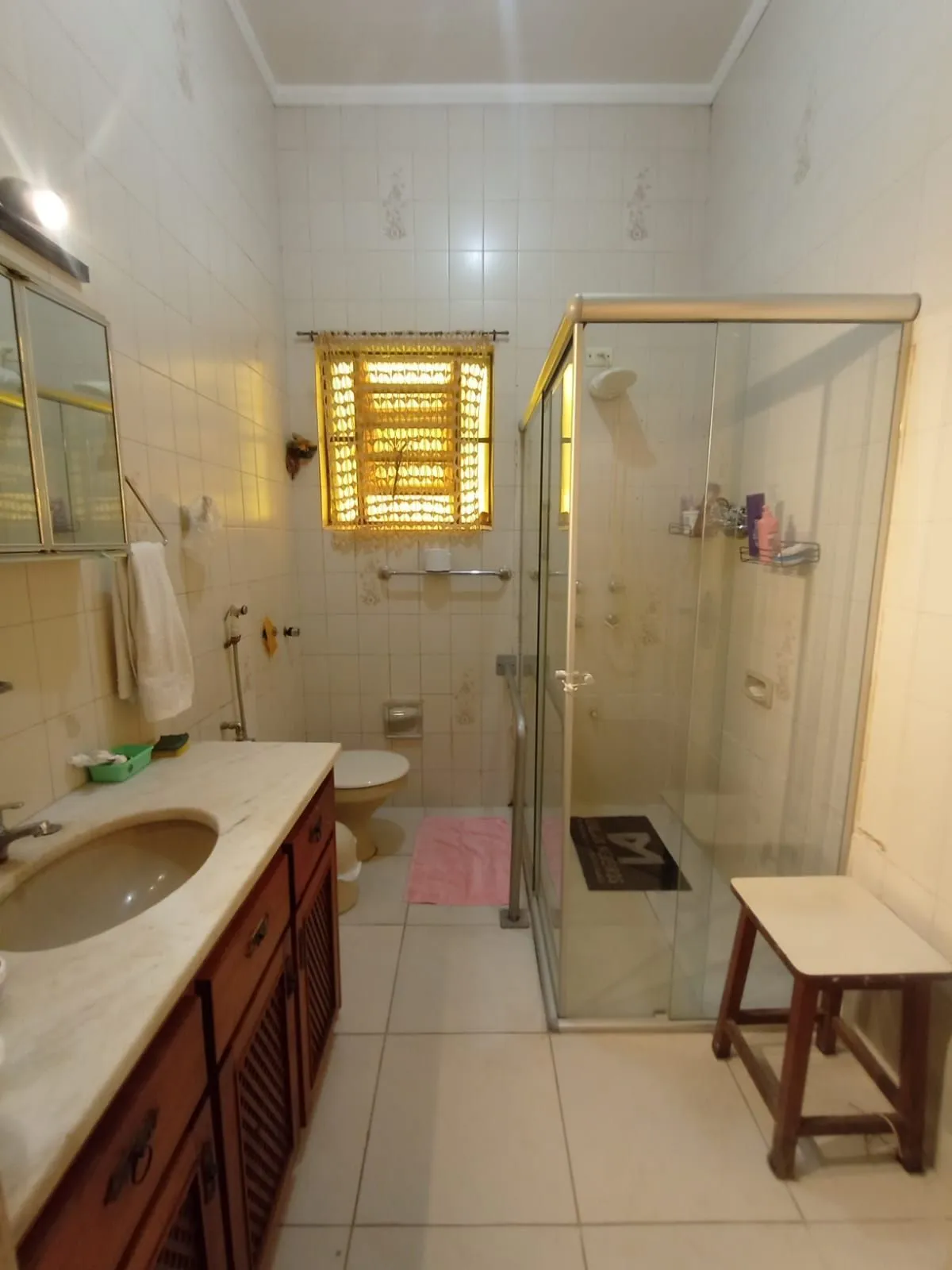 Imagem Casa 3 dormitórios no bairro Menino Deus em Porto Alegre para Alugar