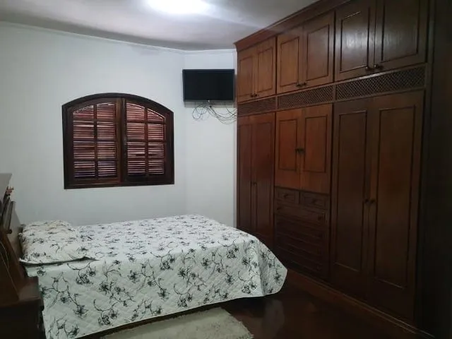 Imagem Casa à venda 3 Quartos, 1 Suite, 2 Vagas, 236M², Loteamento Residencial Andrade, Pindamonhangaba - SP