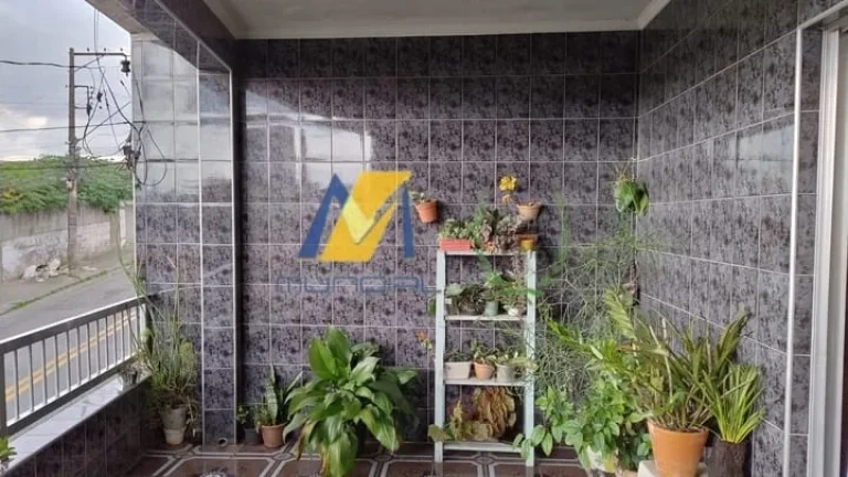 Imagem "Essa casa cabe sua família, sua festa e ainda aceita permuta!"