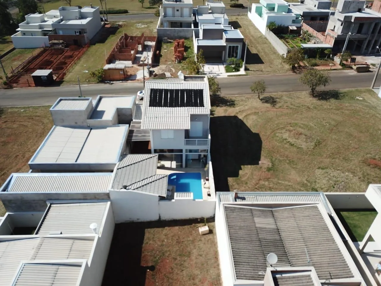 Imagem Sobrado em Condomínio para Venda em Sumaré, Residencial Real Parque Sumaré, 3 dormitórios, 1 suíte, 3 banheiros, 4 vagas