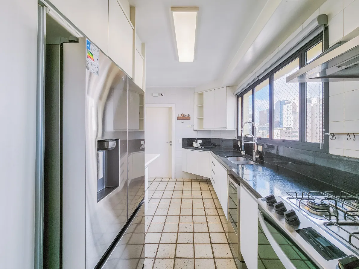 Imagem Apartamento para locação em Jardim Paulista com 3 quartos, sendo 3 suítes, 224m2
