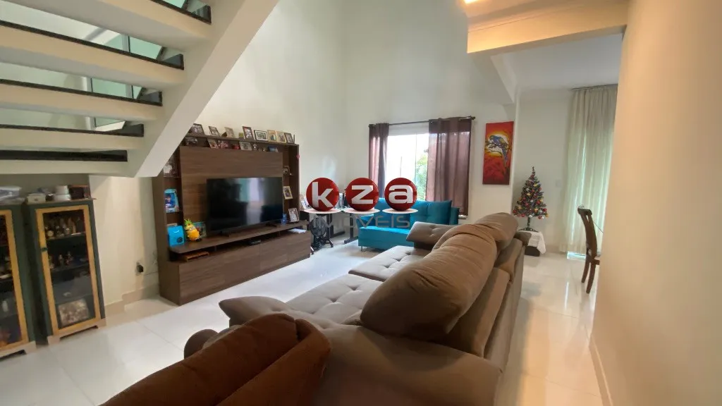 Imagem Oportunidade única: Casa em condomínio à venda em Valinhos-SP, no Condomínio Vivenda das Cerejeiras - 3 quartos, 3 suítes, 2 salas, 5 banheiros, 2 vagas, 200,00 m² de área.