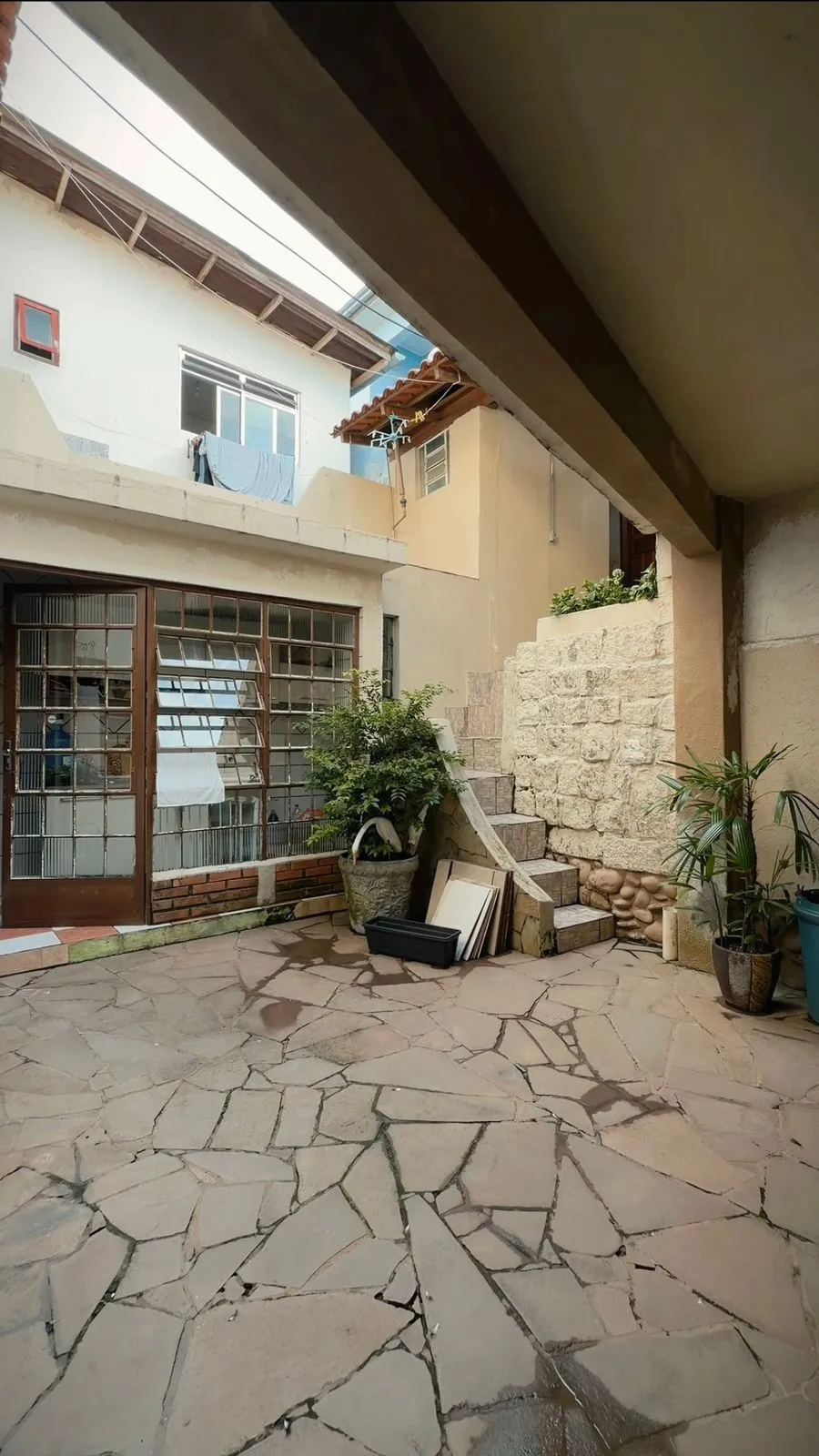 Imagem Excelente casa para venda com edicula e sotão. Entrar e morar!