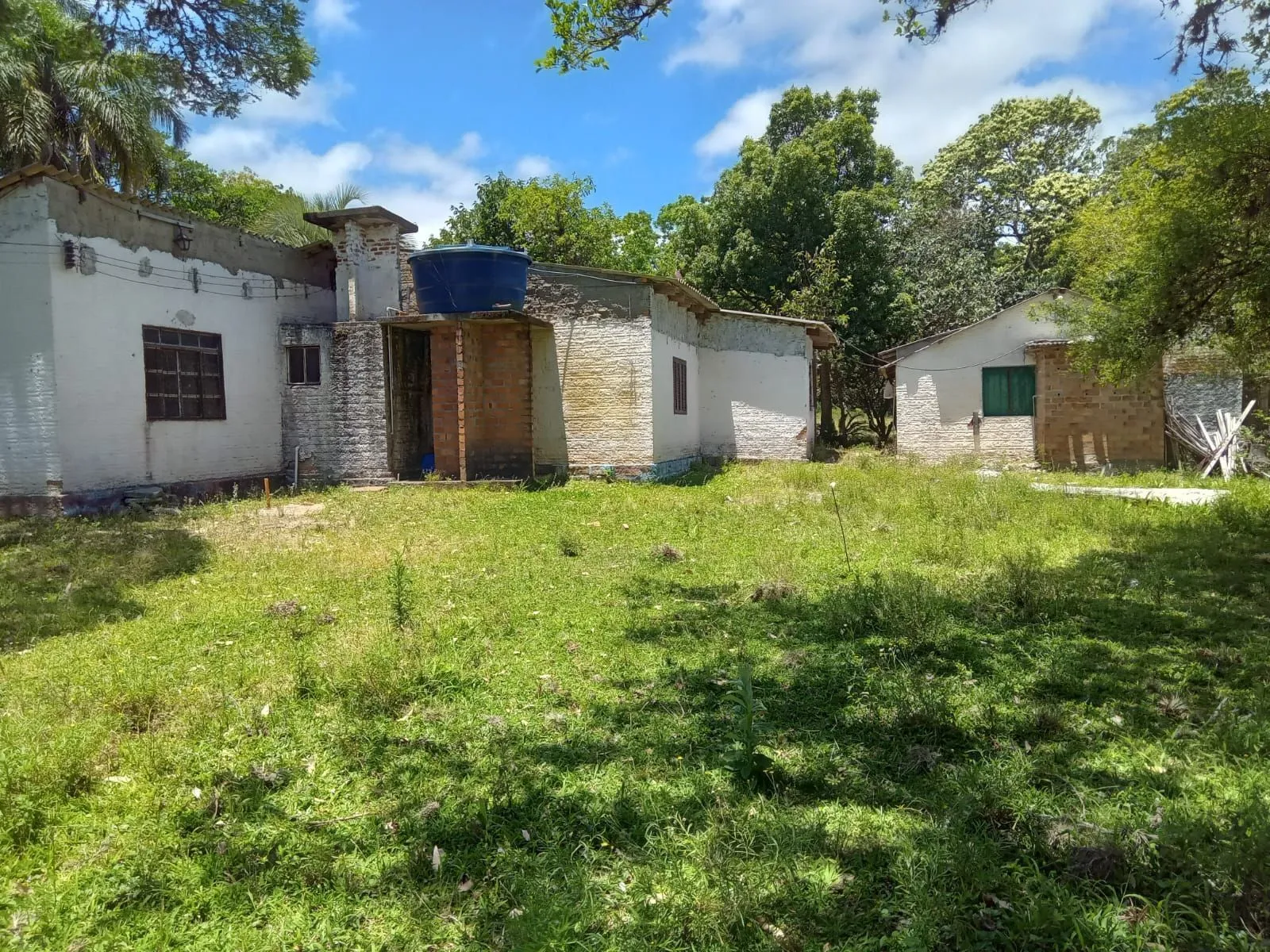 Imagem Lindo Sitio com 13 mil metros com casa !